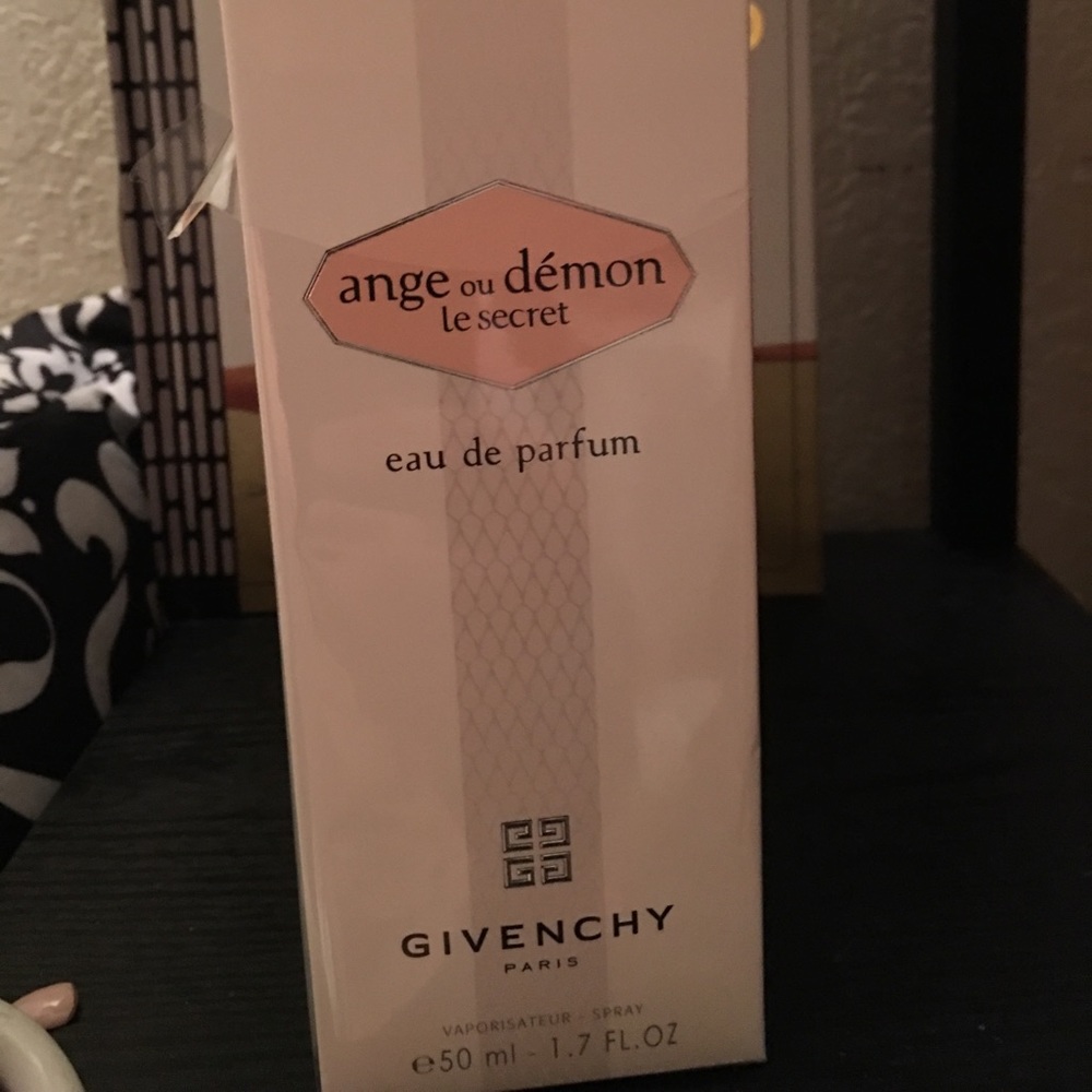 Givenchy Ange ou démon eau de parfum