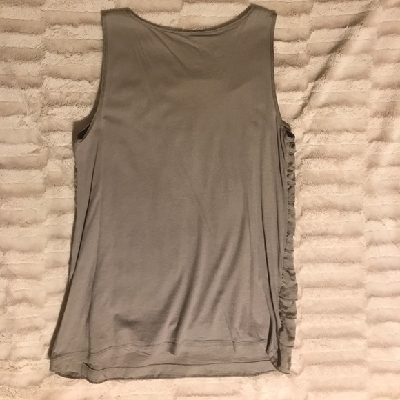 Ruffle tank top - Picture 2 of 2