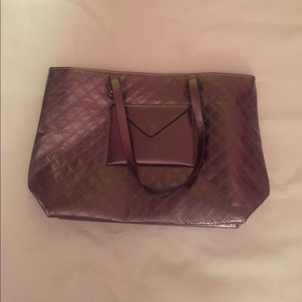 Silver bath and body tote