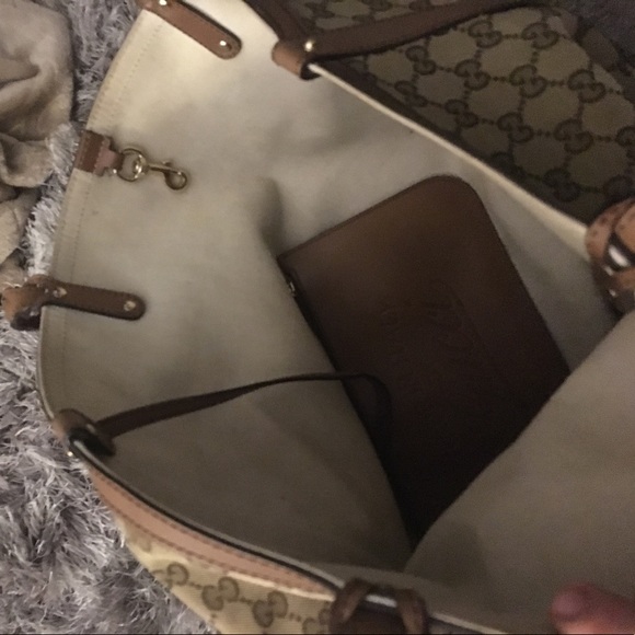 Gucci tote - Picture 2 of 3