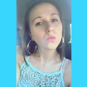 Meet your Posher, Justina