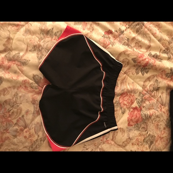 Adidas running shorts - Picture 2 of 5