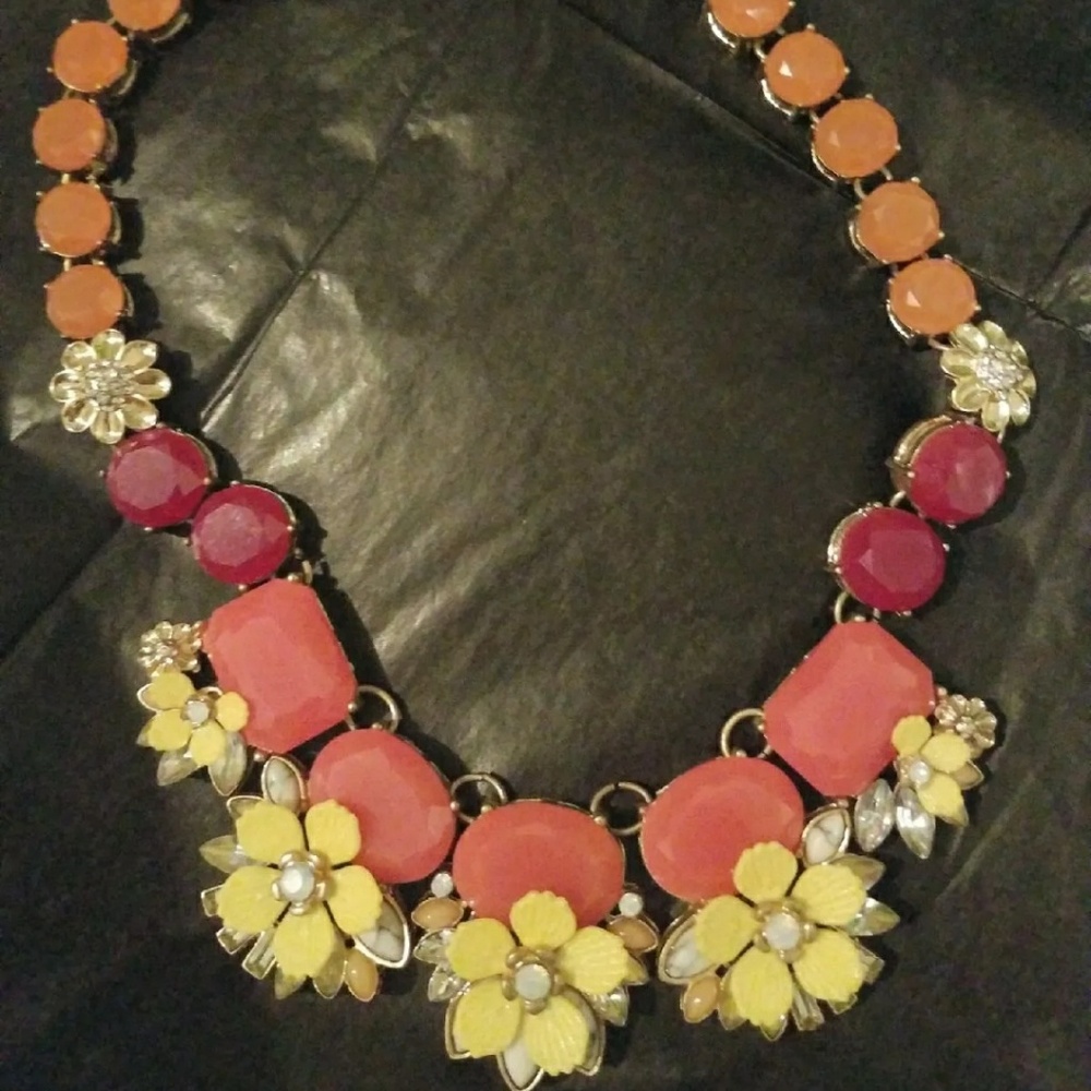 Beautiful statement necklace.