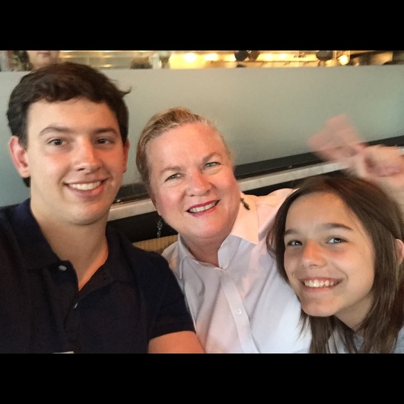 Meet your Posher, Kathy - Picture 2 of 2