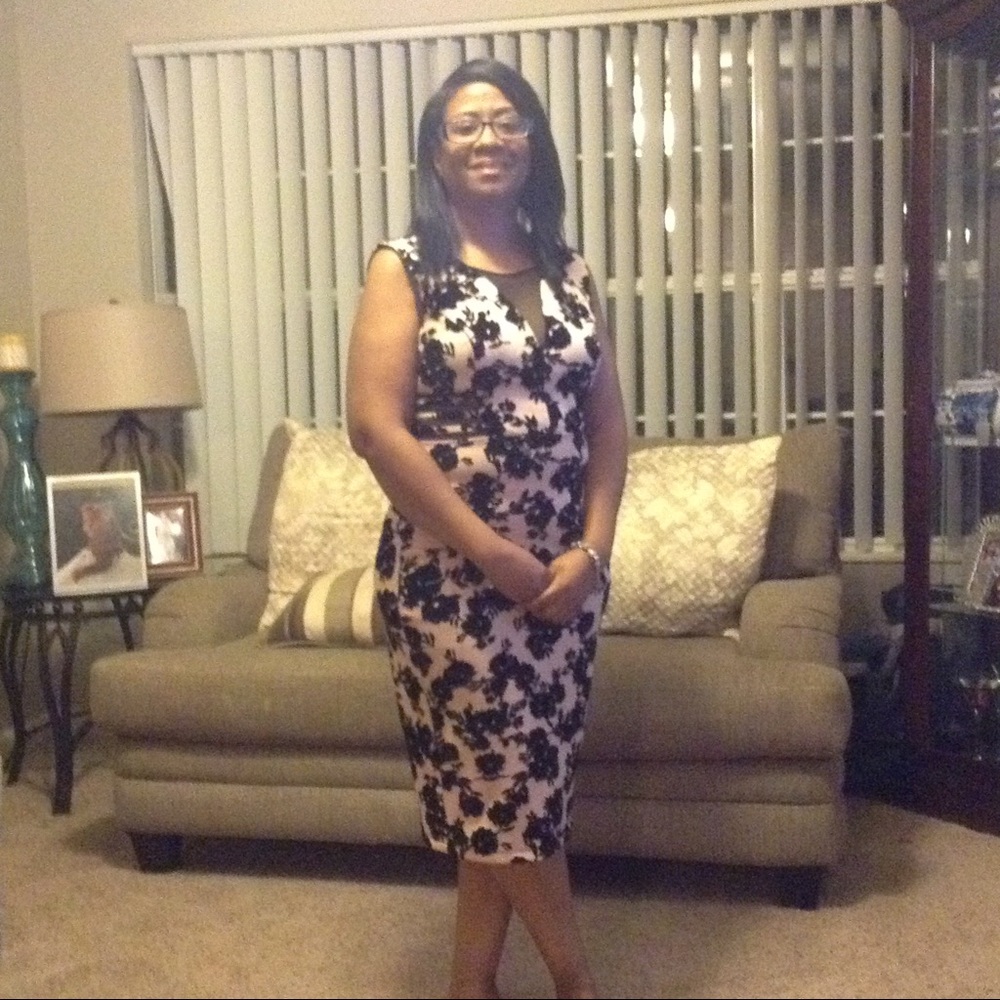 Beautiful dress size 6