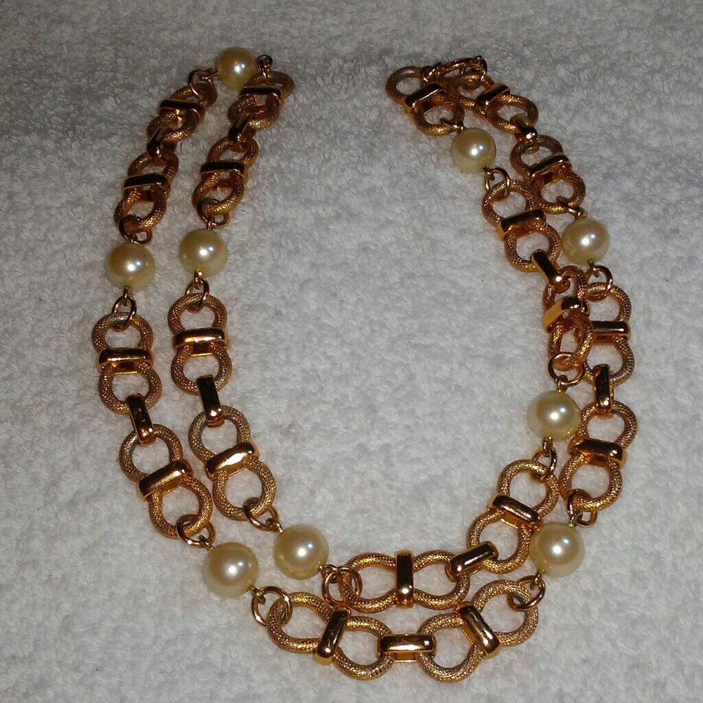Pearl and gold necklace