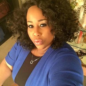 Meet your Posher, Katina