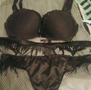 Limited edition fringe set