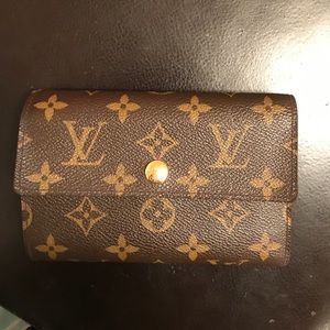 Authentic Louis Vuitton Alexandra Wallet