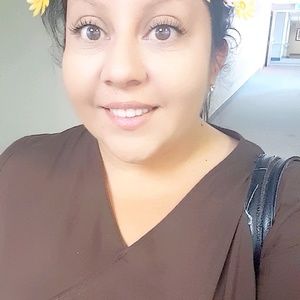 Meet your Posher, Corina