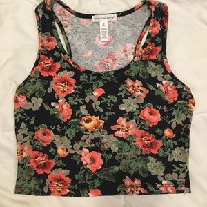 tank/crop top