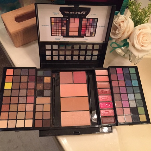 Smashbox complete makeup palette - Picture 3 of 3