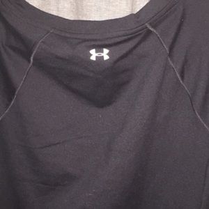 Under Armor black pullover