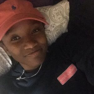 Meet your Posher, Cierra