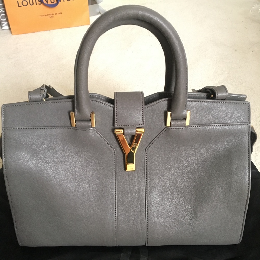 Yves Saint Laurent - Cabas Chyc Small