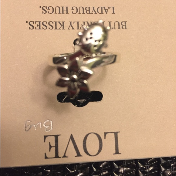 NEW Beautiful STERLING SIVER LOVE BUG RING. Size 8 - Picture 3 of 3