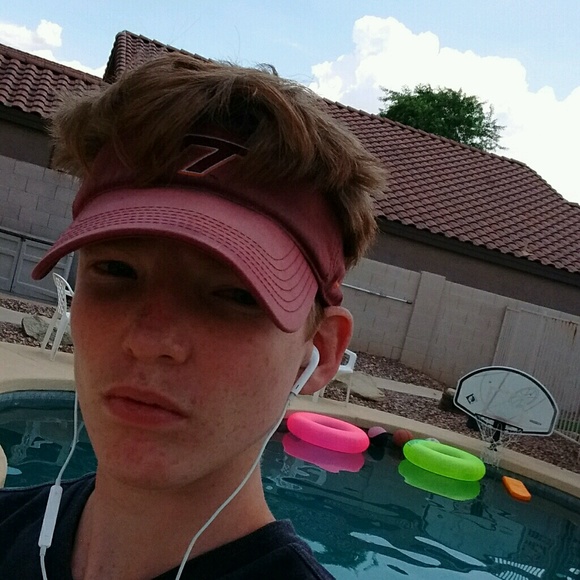 Meet your Posher, Peter - Picture 1 of 1