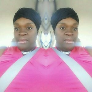 Meet your Posher, Nanou