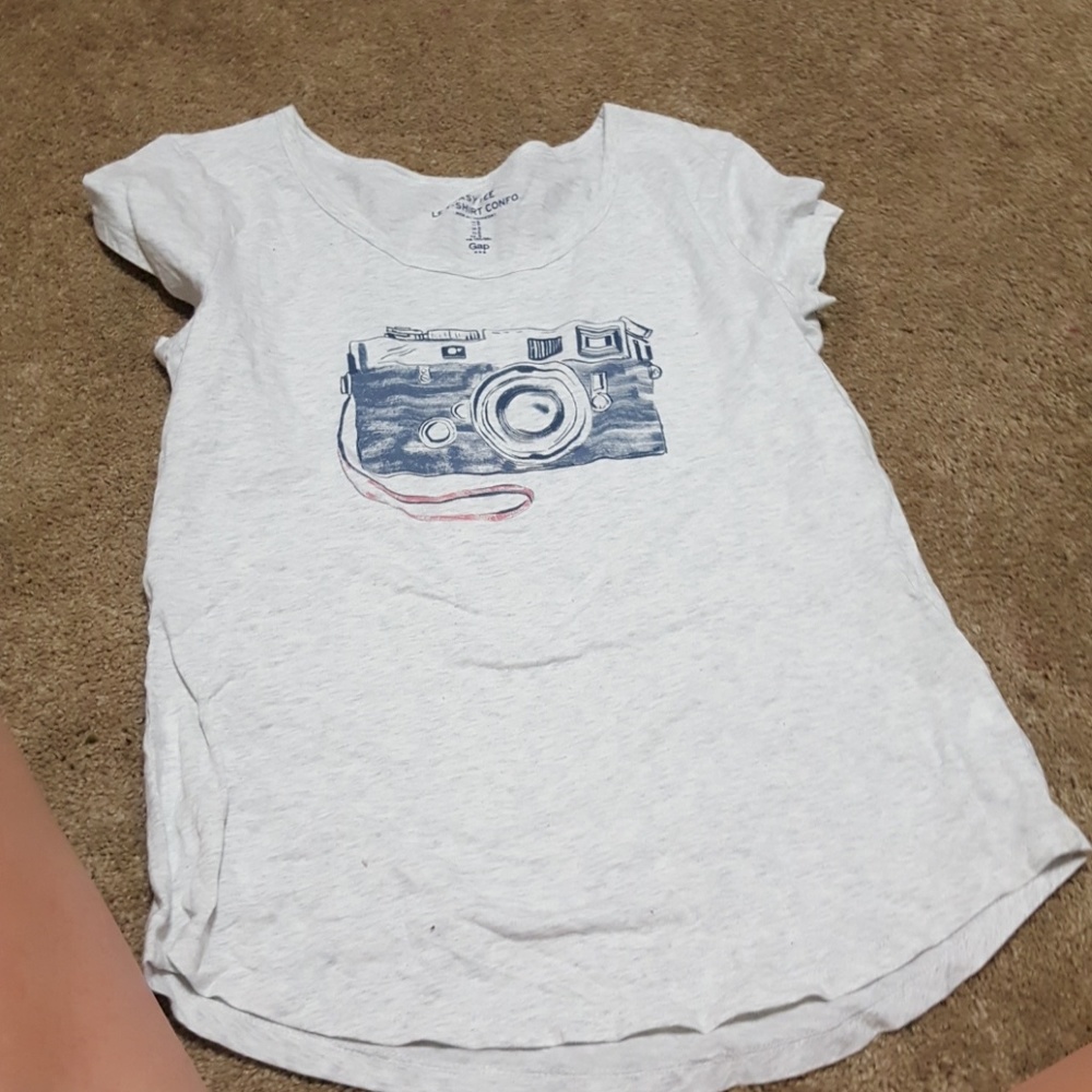 GAP shirt