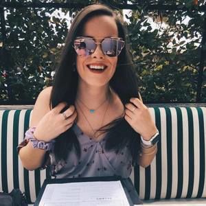 Meet your Posher, Kaci