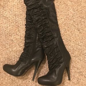 Carlos black soft leather knee boots