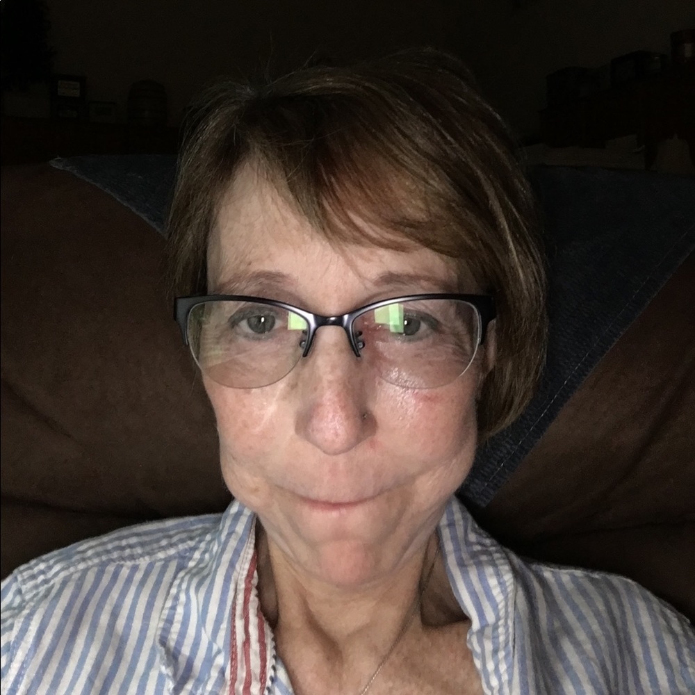 Meet your Posher, Connie