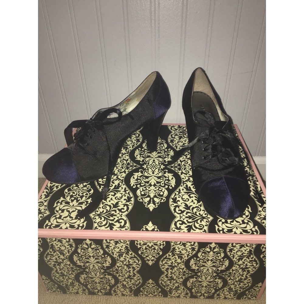 New Madden Girl Satin Lace-Up Bootie Heel