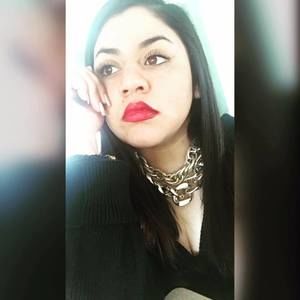 Meet your Posher, Bee