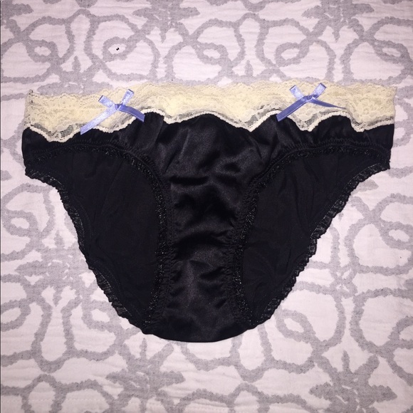 Sista Shei Silk Satin with Lace Trim ✨New✨ - Picture 1 of 3