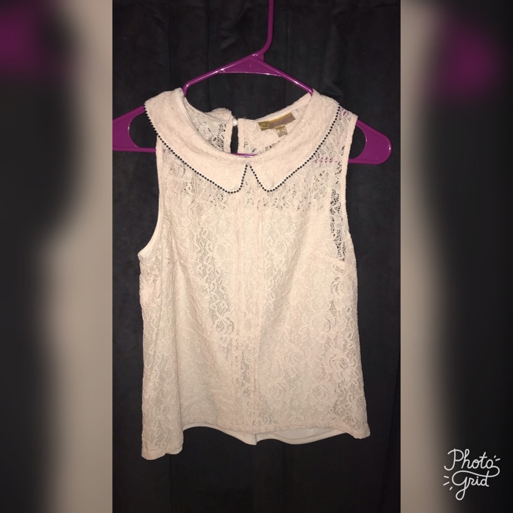 3/$15 CUTE SHIRT !!