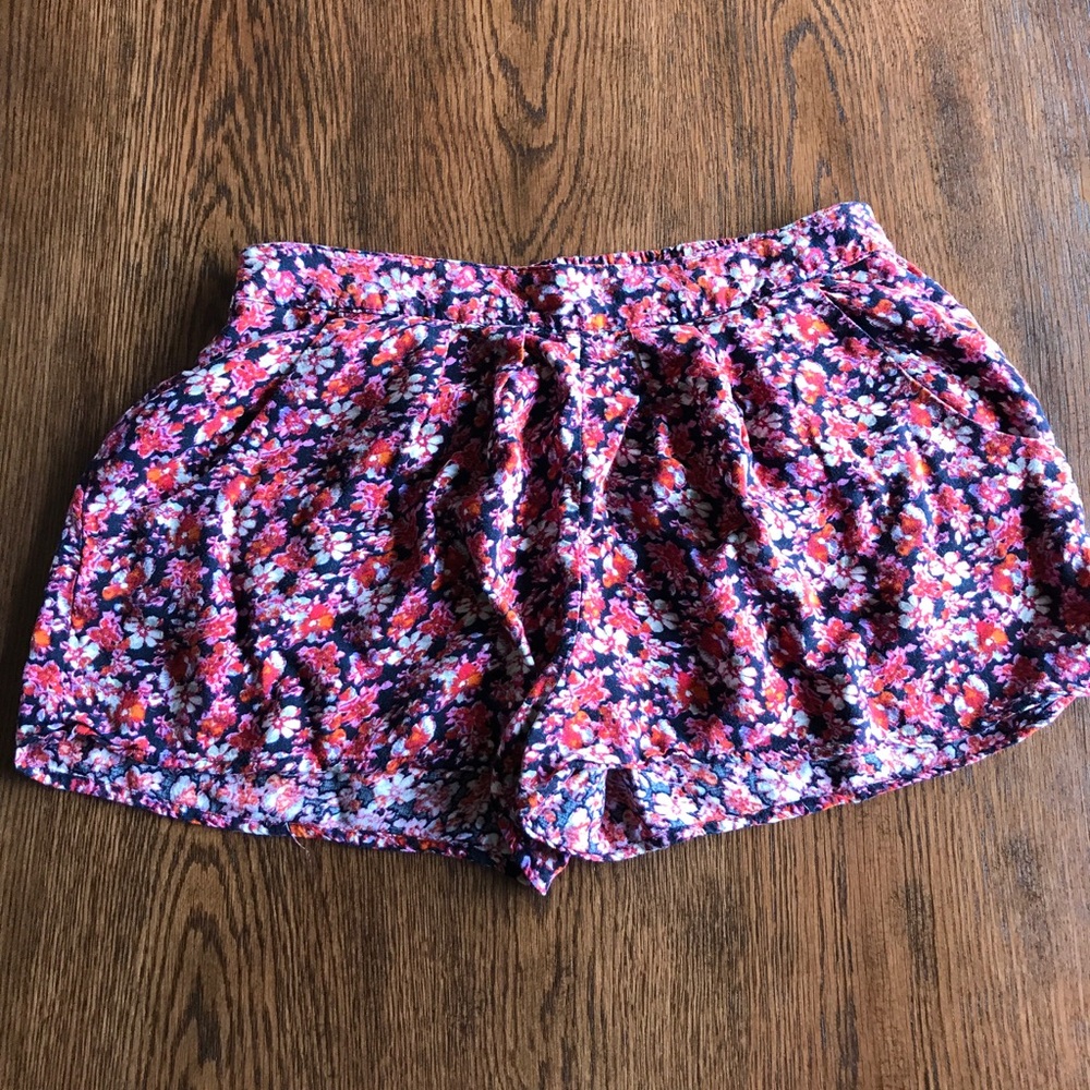 Floral print shorts