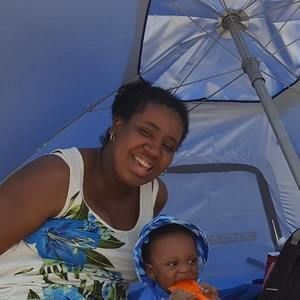 Meet your Posher, Leticia