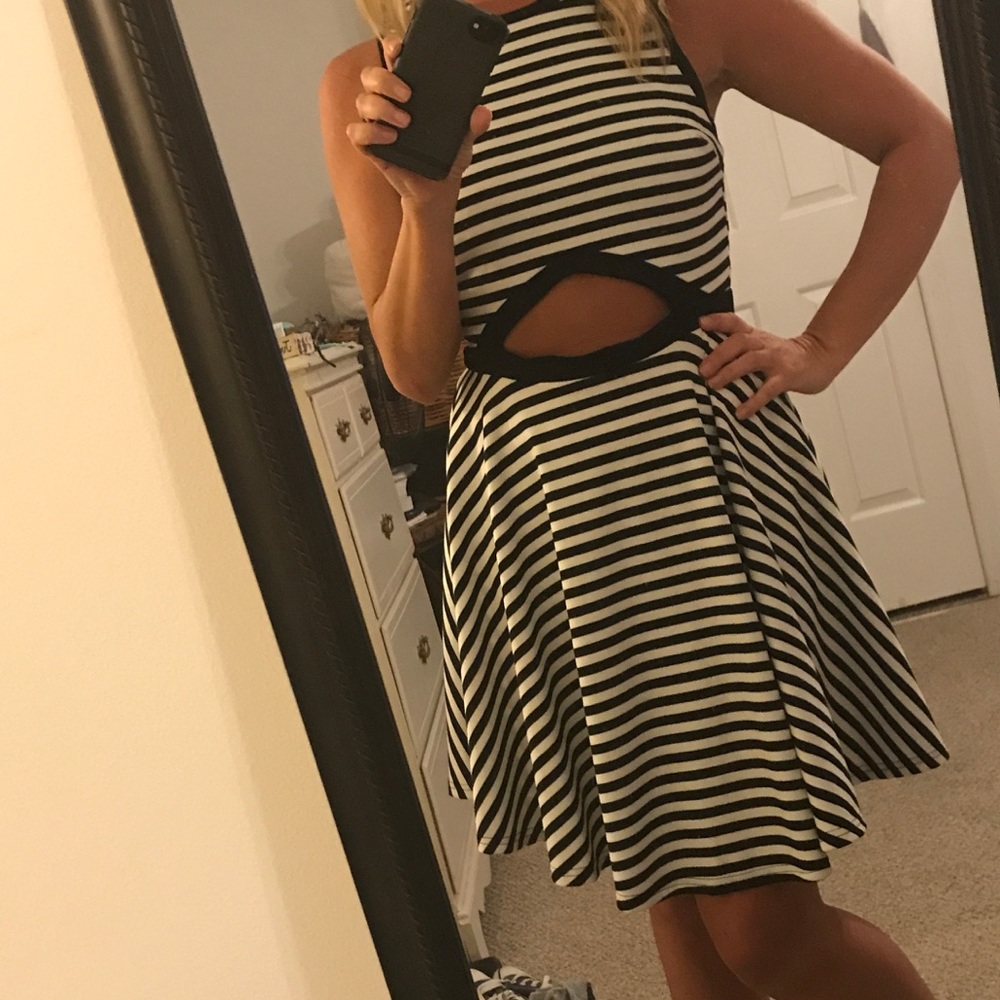 Classic Black & White stripped dress