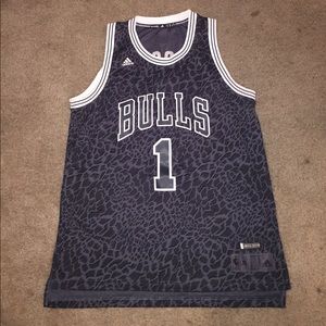 Derrick Rose jersey