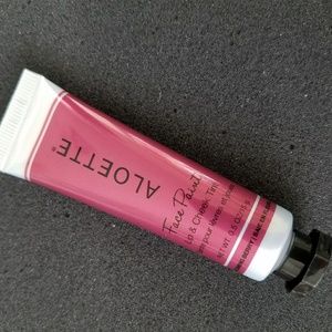Aloette face paint: lips and cheek tint