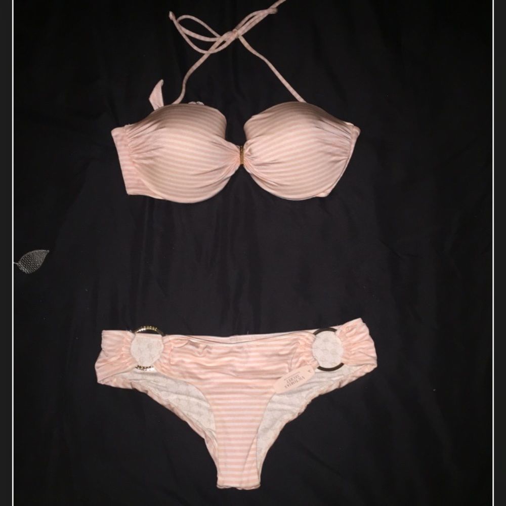 ~SOLD~ NEW Pink and white Victoria's Secret Bikini