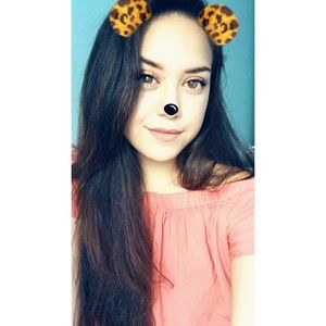 Meet your Posher, Melanie