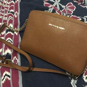 Michael Kors Jet Set Large Crossbody