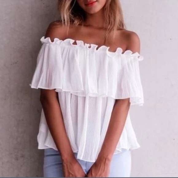 π¦ WHITE SHEER OF THE SHOULDER BLOUSE π¦ - Picture 2 of 7