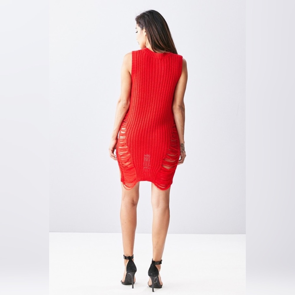 SALE!!! RED OR OLIVE DESTROYED SLEEVELESS - Picture 8 of 8