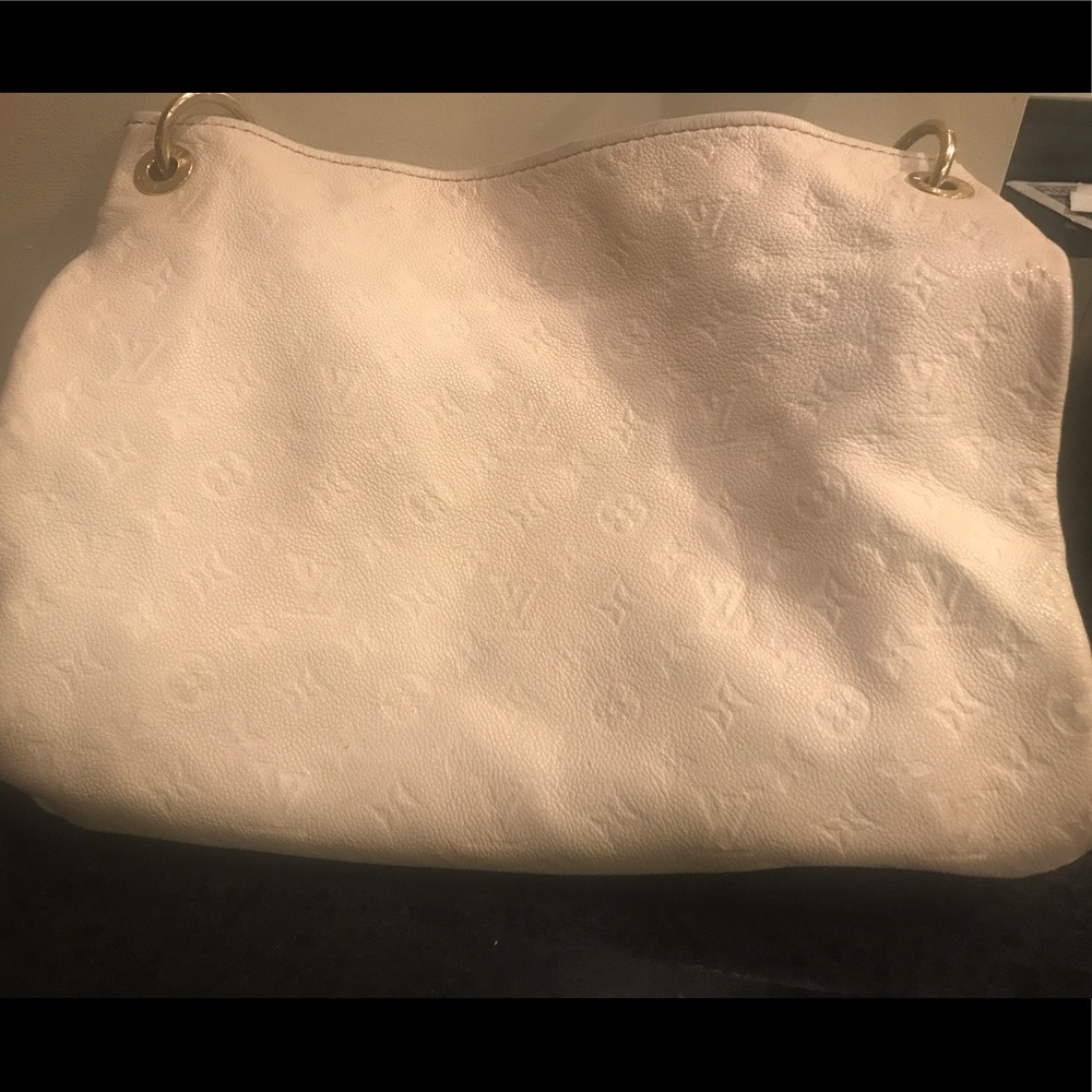 Authentic Louis Vuitton Rare Color Dune Artsy MM