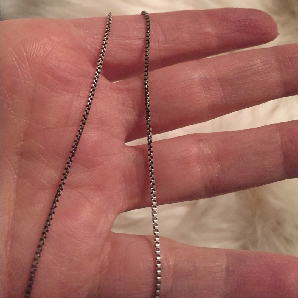 Silver necklace 20" 4 Grams