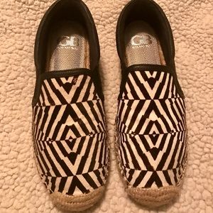 Sale! Gianni Bini Zebra Espadrilles-Size 7