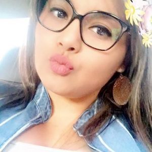 Meet your Posher, Perla