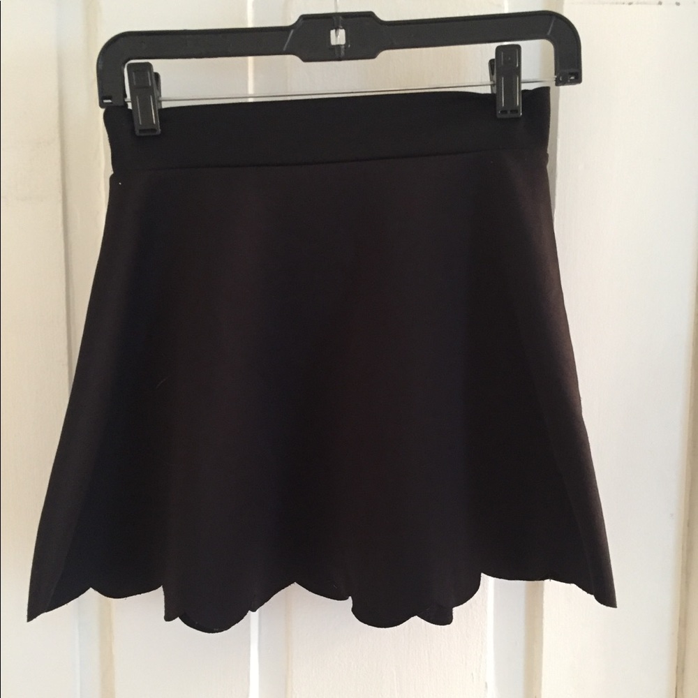 Black scalloped skirt
