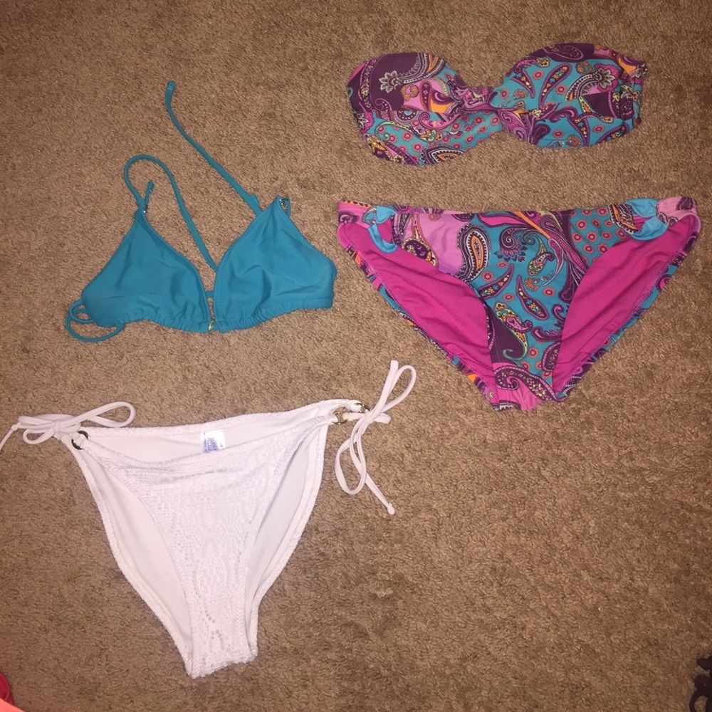 Bundle of Large bikinis