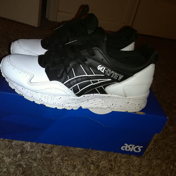 Gel Type Asics Women size 8 - Picture 3 of 3