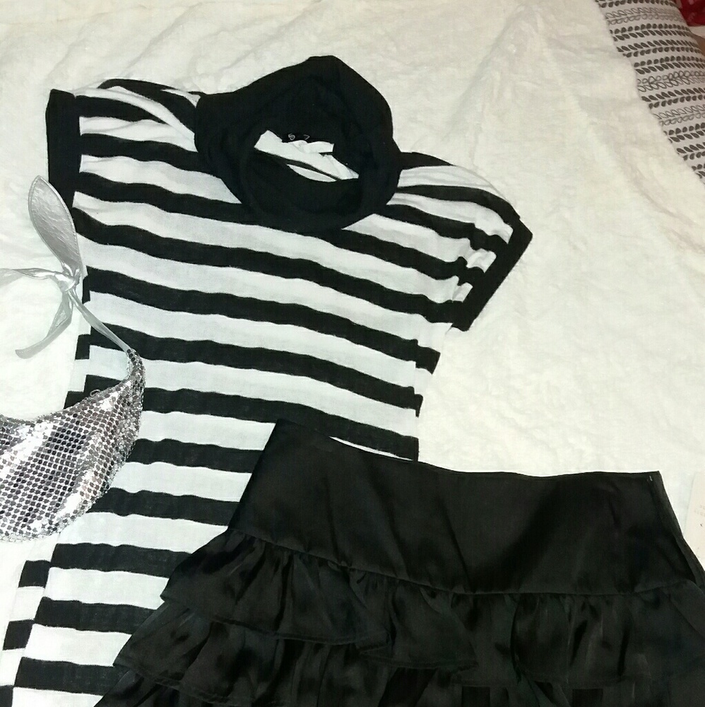 579 Blouse and XX1 Skirt