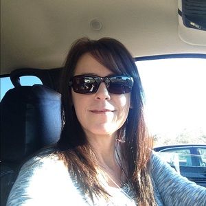 Meet your Posher, Landra