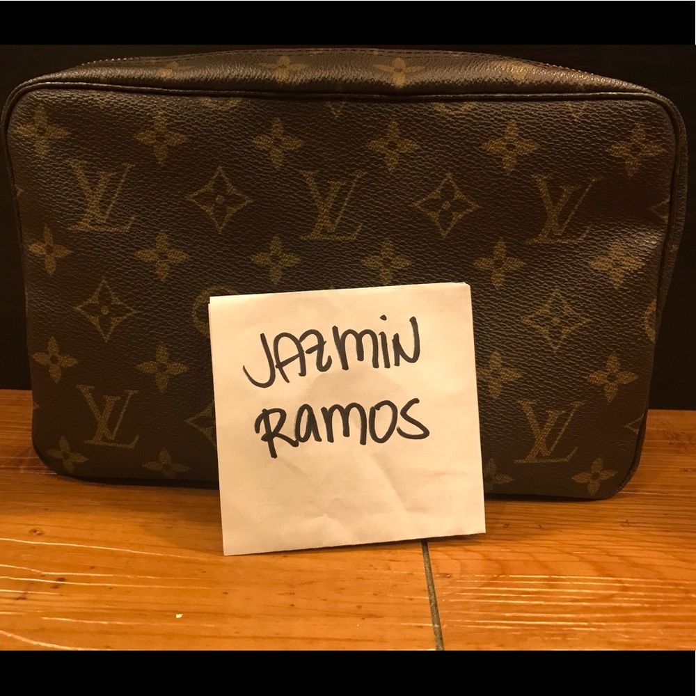 Authentic Louis Vuitton Trousse 23